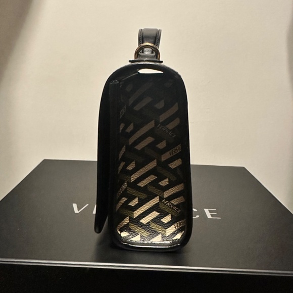 Versace Le Greca Signature Shoulder Bag - Picture 2 of 7